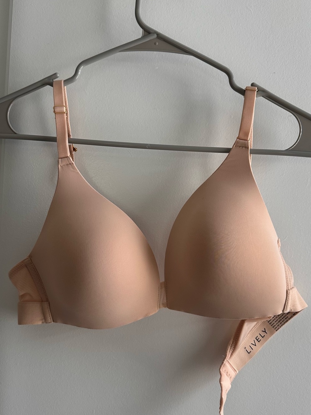 Lively Smooth Molded Blush Bra